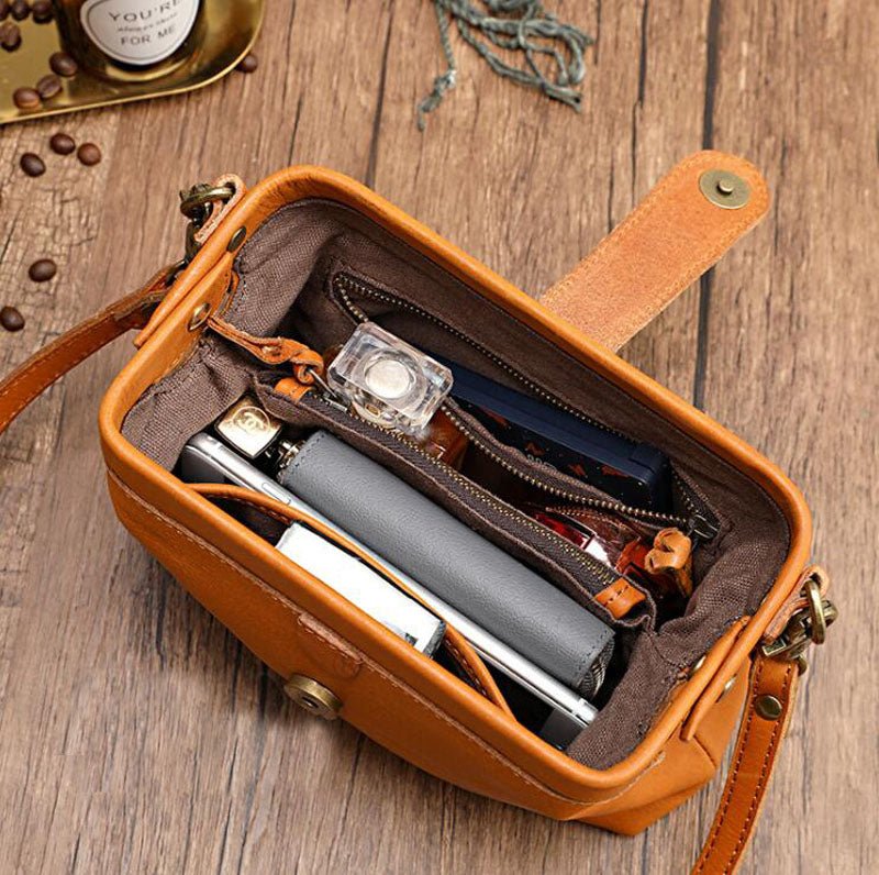 Alma Compact Doctor Bag in Italian Leather