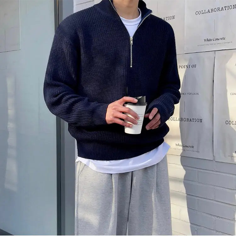 Men casual  half-zip sweater essential
